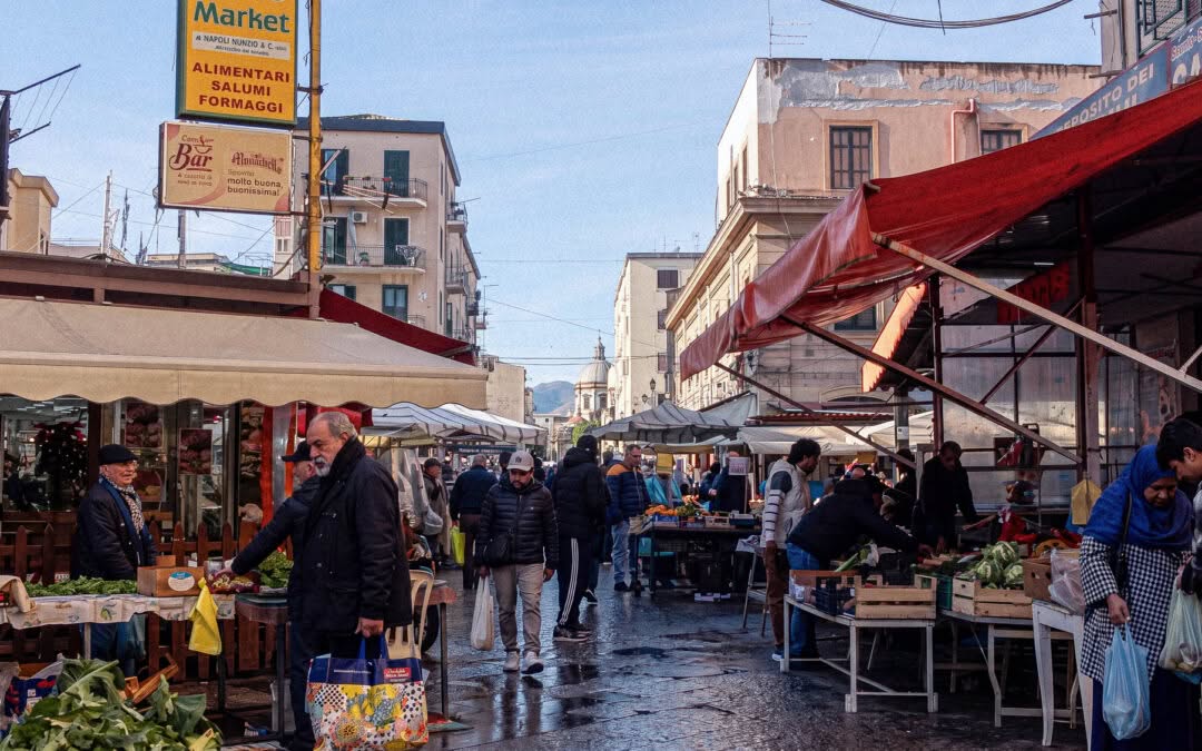 A GUIDE THROUGH PALERMO HISTORIC MARKETS